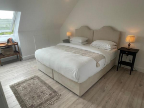 Two Bedroom Deluxe Sea View Guest Suite